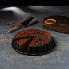 Moda Cake, Devil's Fudge, Pre-Sliced (9"), 12pcs x 110g = 2.9lbs (1320g)