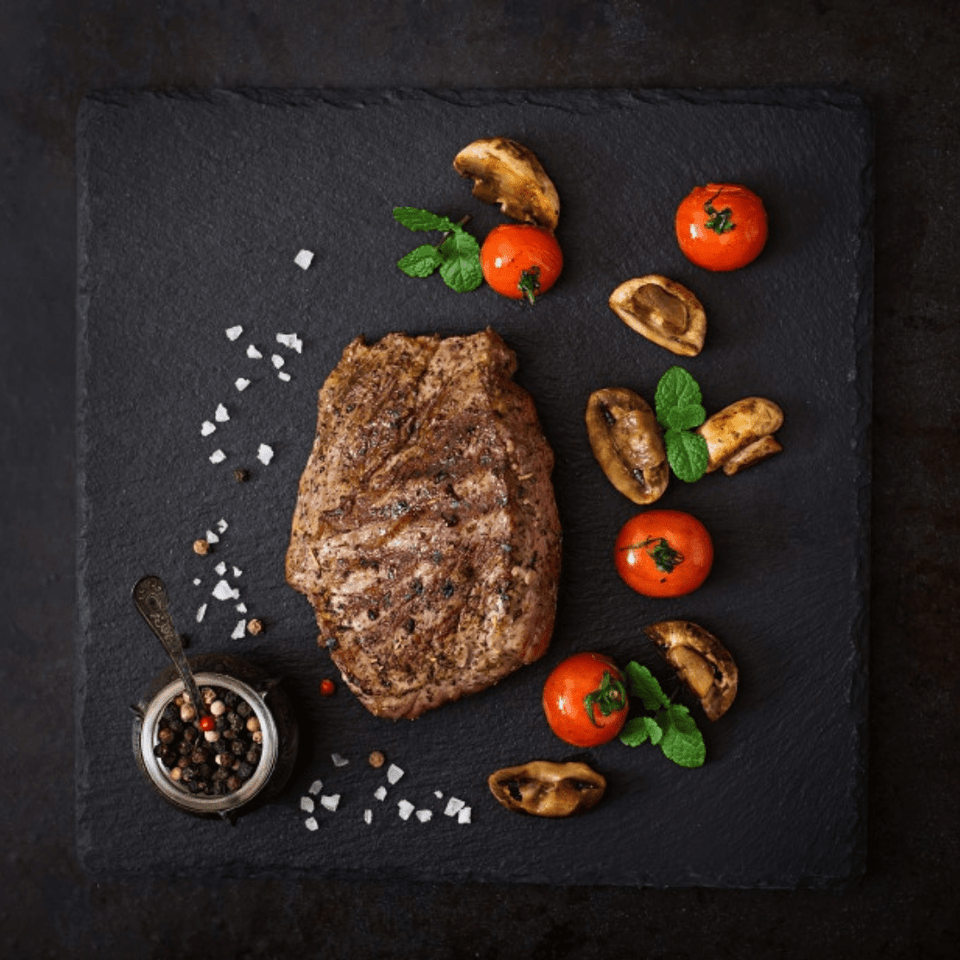 Pepper Steak with Roasted Red Pepper Pesto - TULUMBA