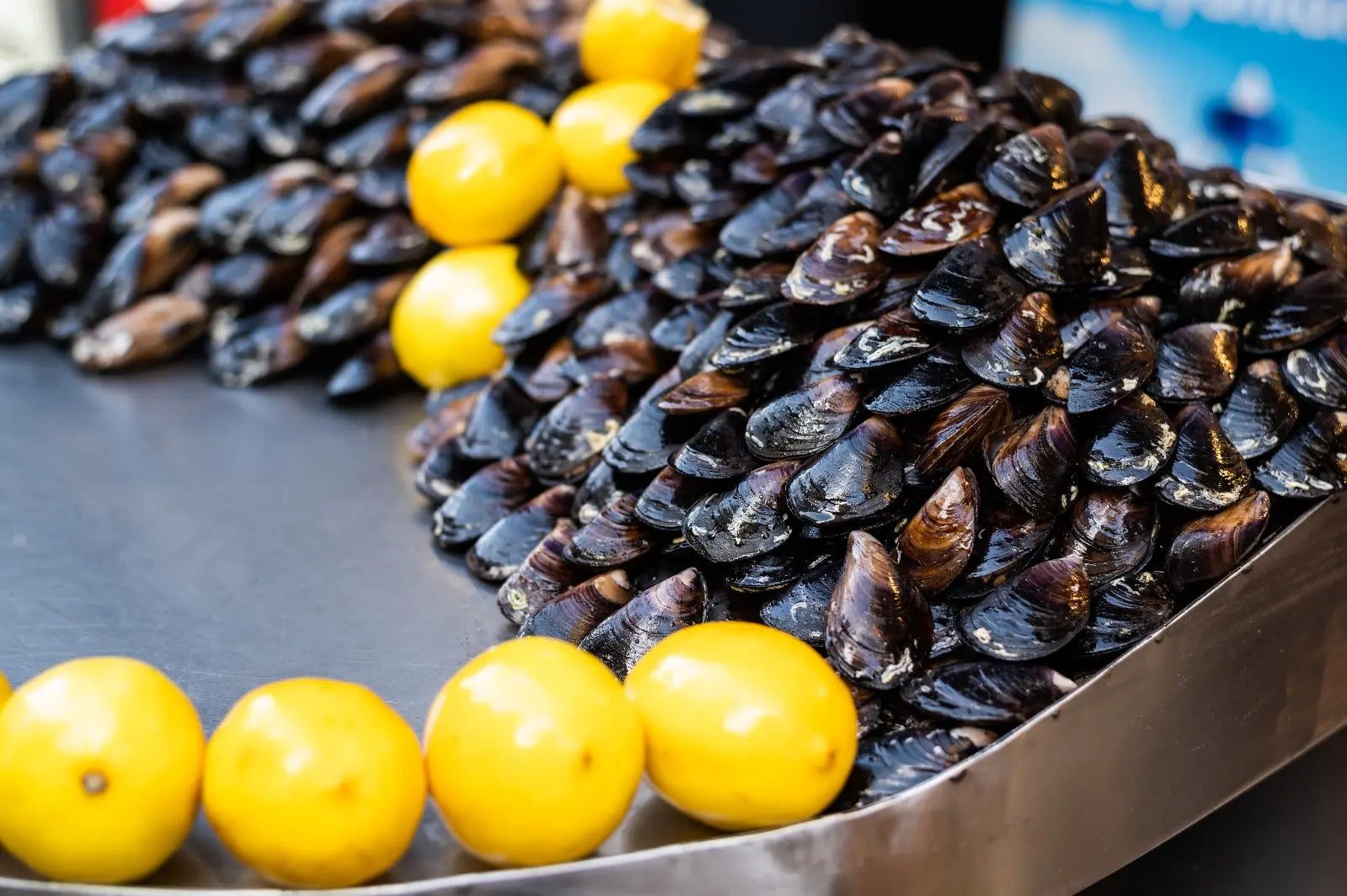 Midye Dolma Stuffed Mussels 2.2 lb\1 kg - 45-50 pcs